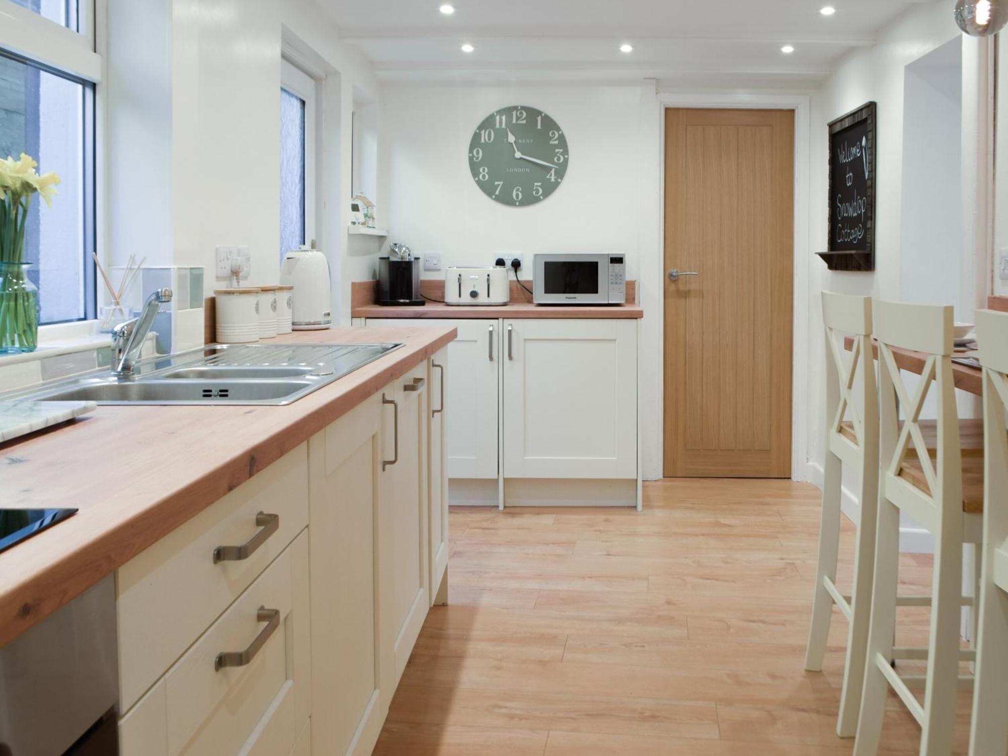 Snowdrop Cottage Fishguard Exterior photo