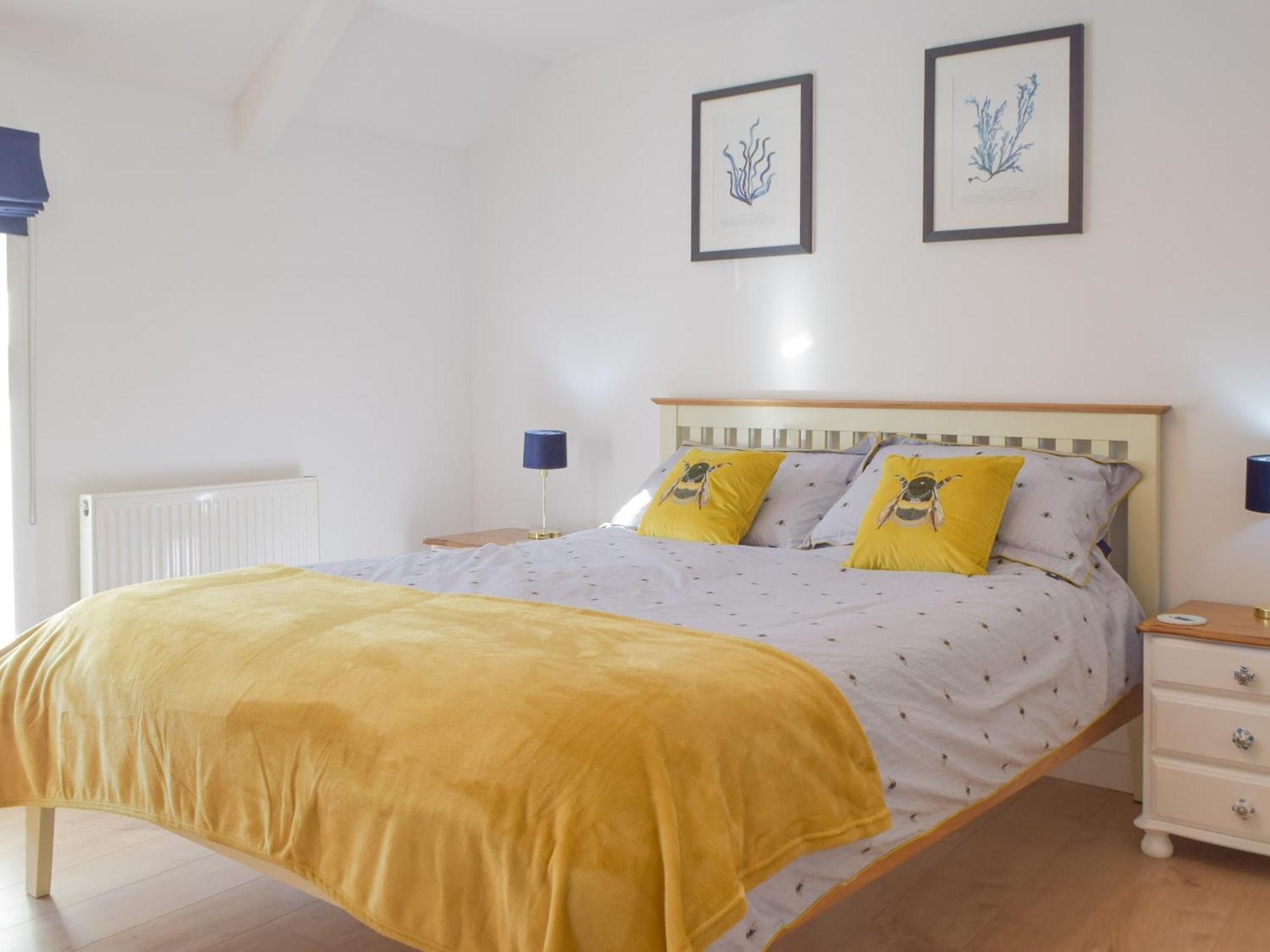 Snowdrop Cottage Fishguard Exterior photo
